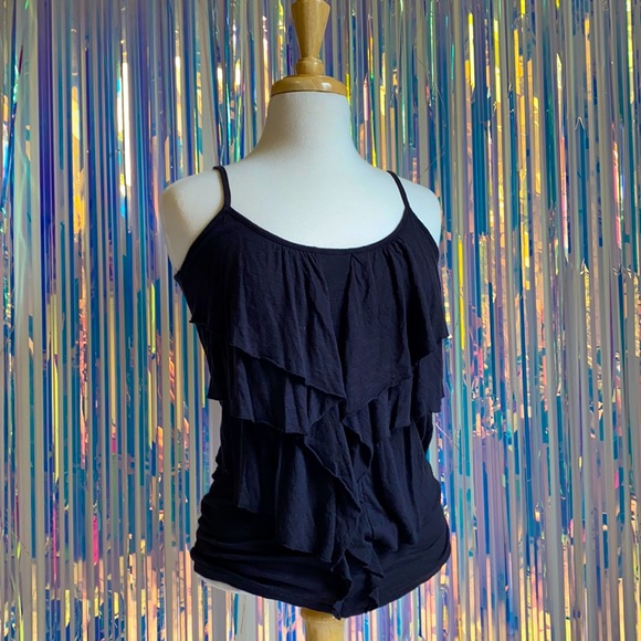 a.n.a Tops - 🤍🤍🤍🐏 Soft Ruffle Tank